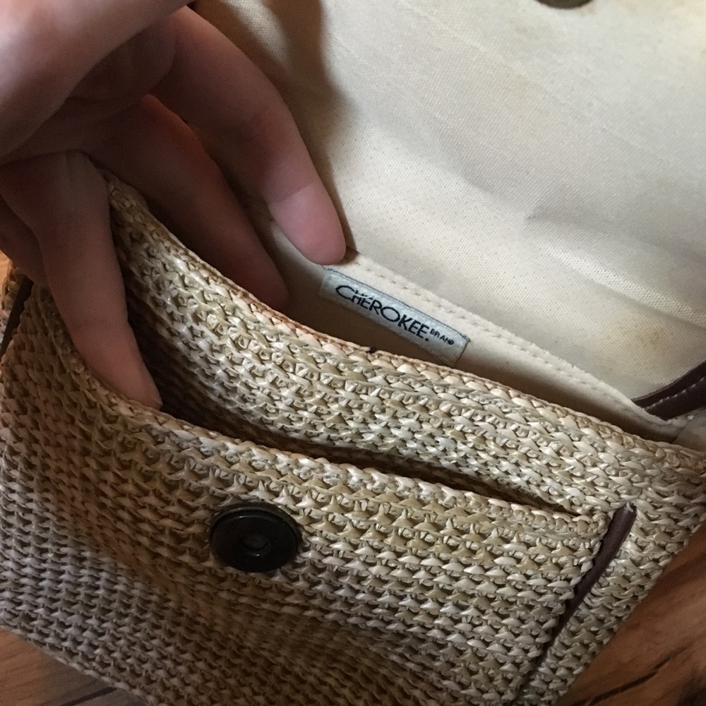 ❗️SOLD❗️ Vintage 90s/Y2K Straw Crossbody Purse - Picture 6 of 8